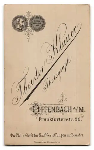 Fotografie Th. Klauer, Offenbach a. M., Frankfurter Str. 32, Portrait Mann in Eisenbahn Uniform mit Schnauzbart