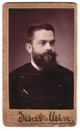 Fotografie G. J. Koch, Schleswig, Portrait Pastor mit Vollbart