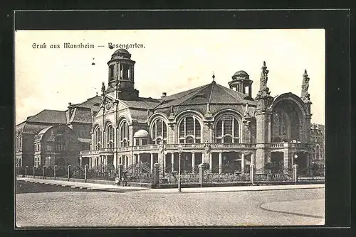 AK Mannheim, Strassenpartie mit Blick auf den Rosengarten