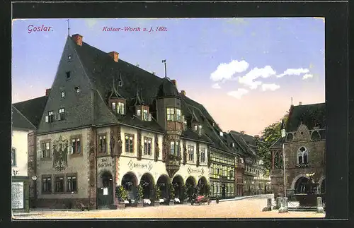 AK Goslar a. Harz, Blick auf die Kaiserworth vom Marktplatz