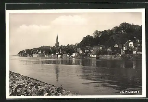 AK Lauenburg /Elbe, Partie an der Elbe