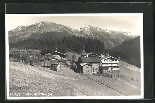 AK Astegg /Zillertal, Ortschaft in Berglandschaft