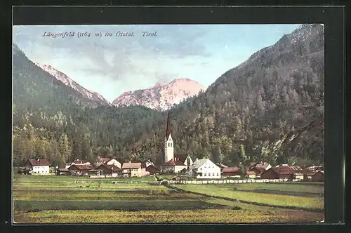 AK Längenfeld /Ötztal, Ansicht von Feldern auf den Ort