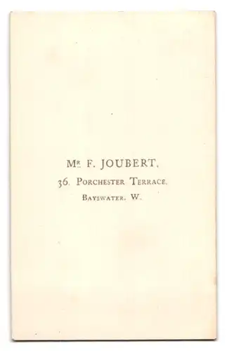 Fotografie F. Joubert, Bayswater, 36 Porchester Terrace, junges Fräulein in schwarzem Kleid