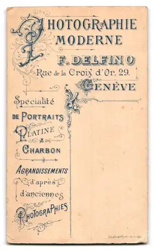 Fotografie F. Delfins, Geneve, Rue de la Croix d`Or 29, Portrait Turner mit Schärpe