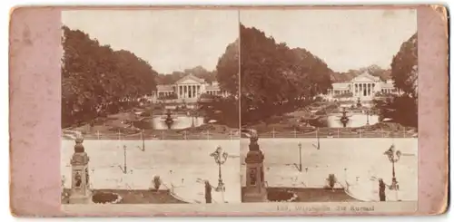 Stereo-Fotografie unbekannter Fotograf, Ansicht Wiesbaden, Kursaal mit Parkanlage