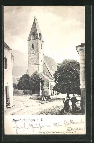 AK Spitz a. D., Platz mit Pfarrkirche und Brunnen