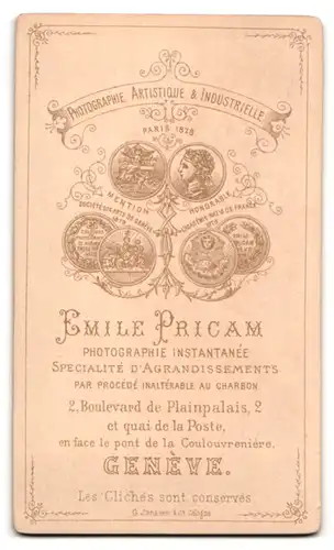 Fotografie Emile Pricam, Genève, 2 Boulevard de Plainpalais, Fräulein mit freundlichem Lächeln