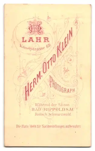 Fotografie Herm. Otto Klein, Lahr, Ehepaar in Sonntagszwirn