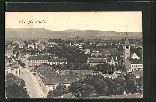 AK Wr. Neustadt, Blick auf die Stadt mit Kirchturm