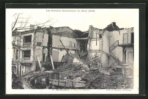 AK Inondations du Midi 1930, Montauban - Place du Marchè, Hochwasser