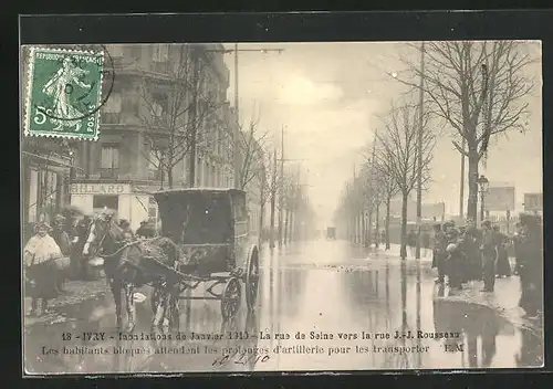 AK Ivry, Inondations de Janvier 1910, La rue de Seine vers la rue J.-J. Rousseau, Hochwasser