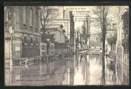 AK Crue de la Seine Janvier 1910, Courbevoie - Rue du Souvenir, Hochwasser