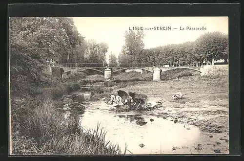 AK L`Isle-sur-Serein, La Passerelle, Waschfrauen am Fluss