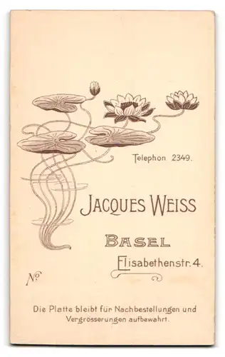 Fotografie Jacques Weiss, Basel, Elisabethenstrasse 4, Portrait modisch gekleideter Herr mit Oberlippenbart