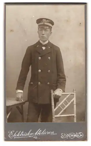 Fotografie Elektriska Atelier, Stockholm, Kungsgatan 26, Portrait junger Matrose in Uniform Rgt. 283