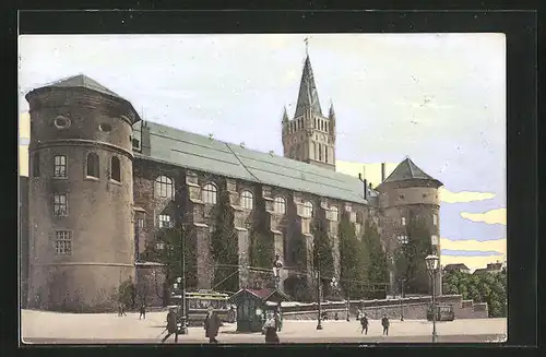 AK Königsberg i. Pr., Partie am Schloss mit Strassenbahn