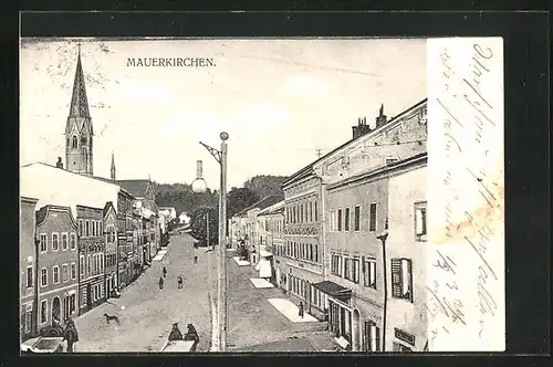 AK Mauerkirchen, Strassenansicht mit Geschäften