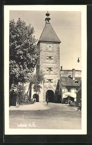 AK Wels, Blick zum Uhren-Tor-Turm