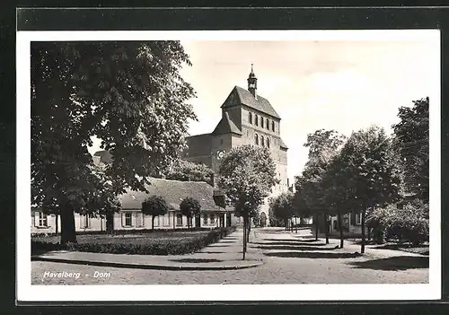 AK Havelberg, auf dem Weg zum Dom hin