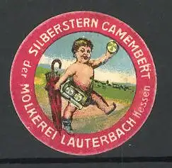 Reklamemarke Silberstein Camembert der Molkerei Lauterbach, nackter Bube mit Schirm und Käse