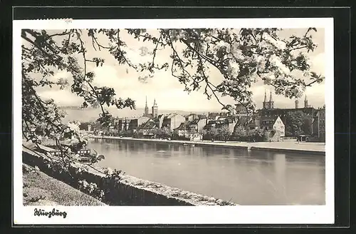 AK Würzburg, Blick über den Fluss auf die Stadt