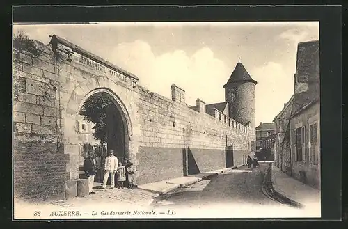 AK Auxerre, La Gendarmerie Nationale