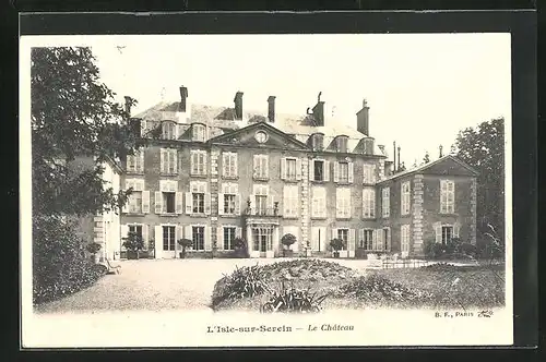 AK L`Isle-sur-Serein, Le Chateau, Partie vor dem Schloss