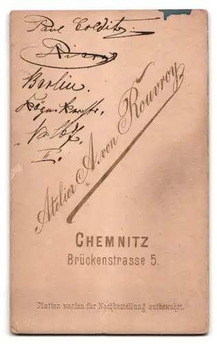 Fotografie Atelier A. von Rouvroy, Chemnitz, Brückenstrasse 5, eleganter bürgerlicher Mann zu Seite schauend