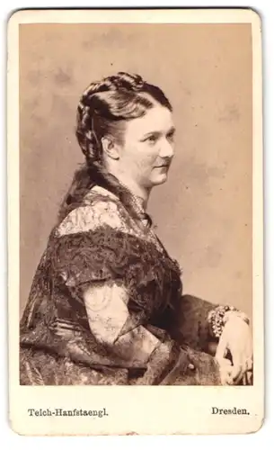 Fotografie Teich-Hanfstaengl, Dresden, Portrait Maria Anna von Portugal, Prinzessin von Sachsen (1843-1884)