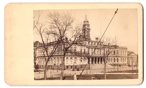 Fotografie E. & H. Tanthony & co., New York, Broadway 591, Ansicht New York City, Blick auf die City Hall, Rathhaus