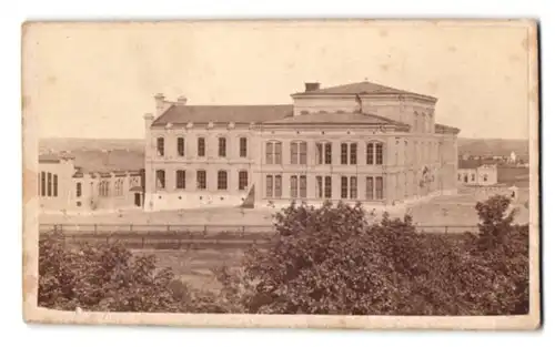 Fotografie H. Osti, Upsala, Stora Kungsgatan 4, Ansicht Upsala, Blick auf die Katedralskolen - Schule