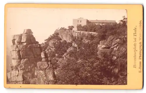 Fotografie E. Rose, Wernigerode, Ansicht Thale, Blick auf den Hexentanzplatz mit Hotel