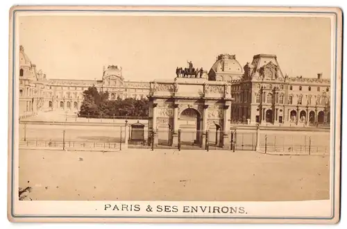 Fotografie unbekannter Fotograf, Ansicht Paris, Triumphbogen am Louvre