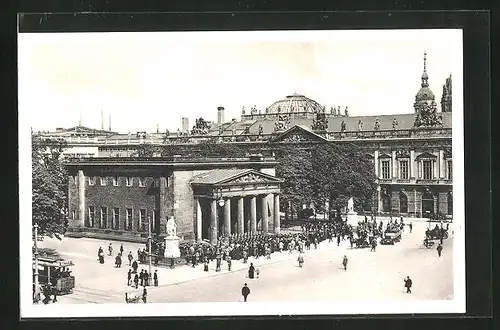 AK Berlin, Neue Wache, Strassenbahn