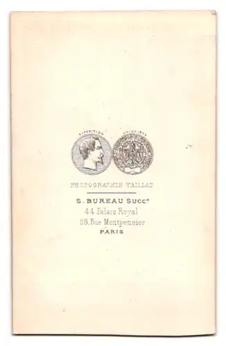 Fotografie S. Bureau Succr., Paris, 28, Rue Montpensier, Portrait kleines Mädchen im Kleid