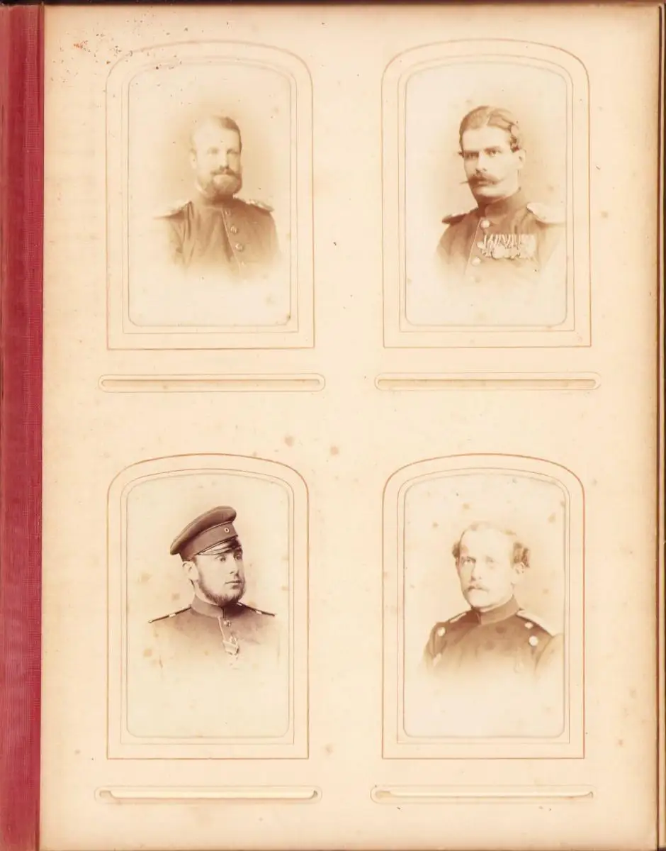 Fotoalbum 1875 Preussische Kriegsakademie Berlin, 57 Fotografien dt. Offiziere in Uniform mit Orden 10