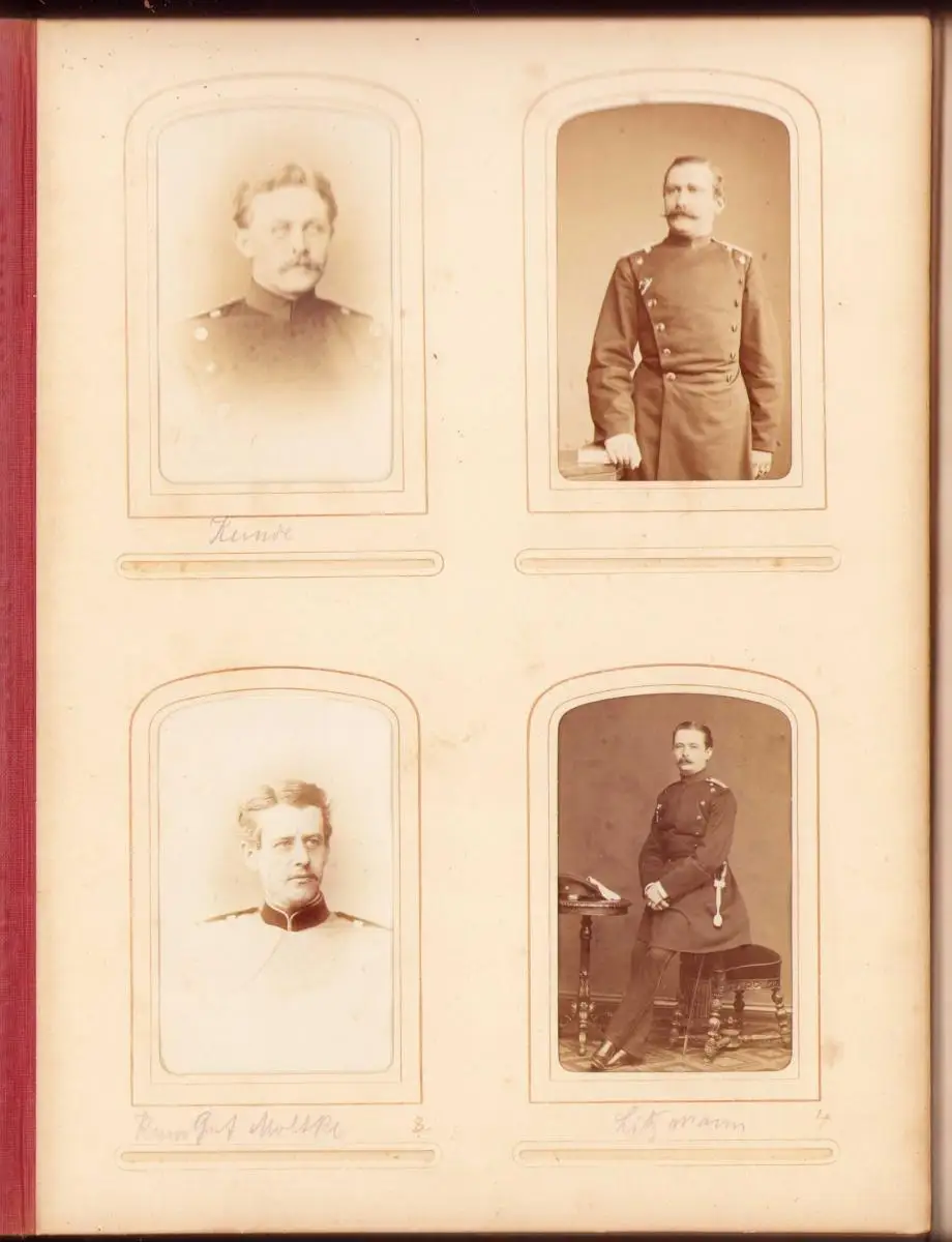 Fotoalbum 1875 Preussische Kriegsakademie Berlin, 57 Fotografien dt. Offiziere in Uniform mit Orden 4