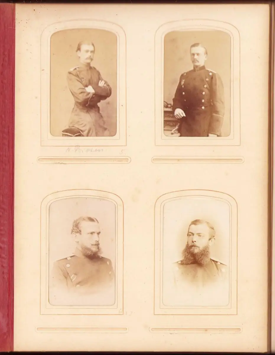 Fotoalbum 1875 Preussische Kriegsakademie Berlin, 57 Fotografien dt. Offiziere in Uniform mit Orden 5