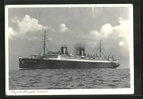 AK Passagierschiff Columbus auf hoher See