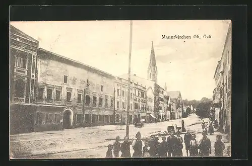 AK Mauerkirchen, Strassenpartie gegen Kirchturm