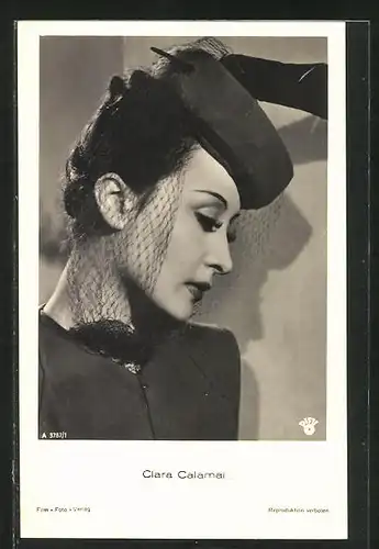 AK Schauspielerin Clara Calamai mit Hut und schwarzem Schleier