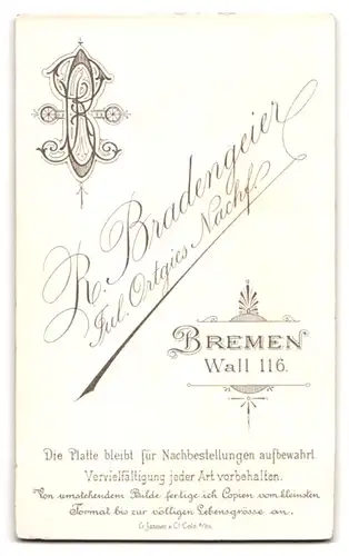 Fotografie R. Brandengeier, Bremen, Wall 116, gut bürgerliches Paar wohl gekleidet im Foto-Atelier