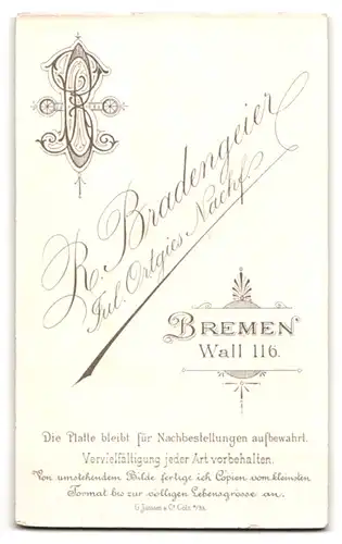 Fotografie R. Brandengeier, Bremen, Wall 116, Herr mit Vollbart im Anzug nebst Gattin beim Fotograf