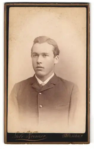 Fotografie Gebr. Kremer, M. Gladbach, Crefelder-Str. 88, Portrait Mann im Anzug