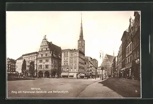 AK Neisse, Ring mit Geschäften, Kämmerei-Gebäude und Rathausturm