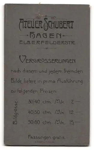 Fotografie Atelier Schubert, Hagen, Elberfelderstrasse, Portrait halbwüchsiger Knabe im Anzug mit Krawatte