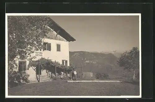 Foto-AK Tisens-Grissian, Gasthaus-Trattoria Schmiedel