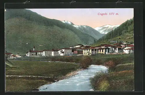 AK Cogolo, Blick vom Fluss auf das Dorf