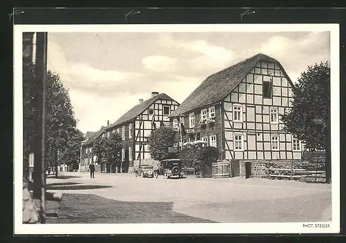 AK Medebach /Sauerland, Hotel Asshauer und Autos